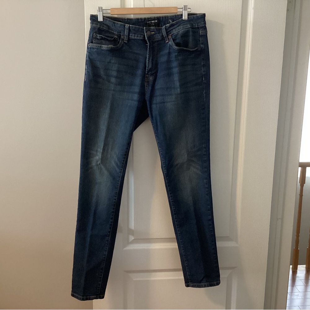 Lucky Brand Men's Slim Jeans.   B9